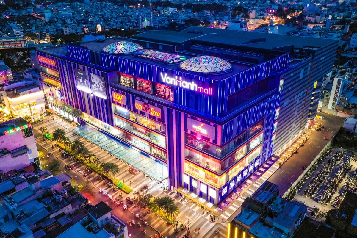 Hình ảnh Van Hanh Mall về đêm
